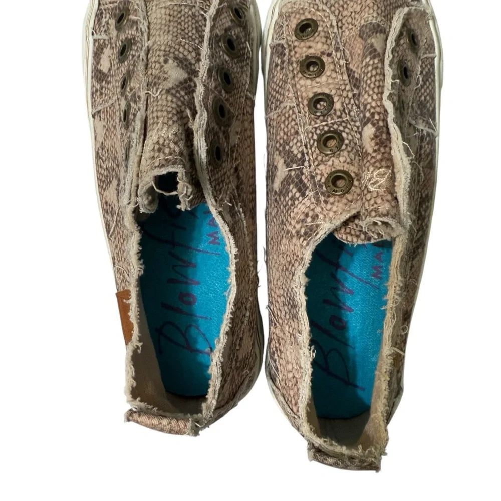 Blowfish Malibu Sneakers size 8.5‎